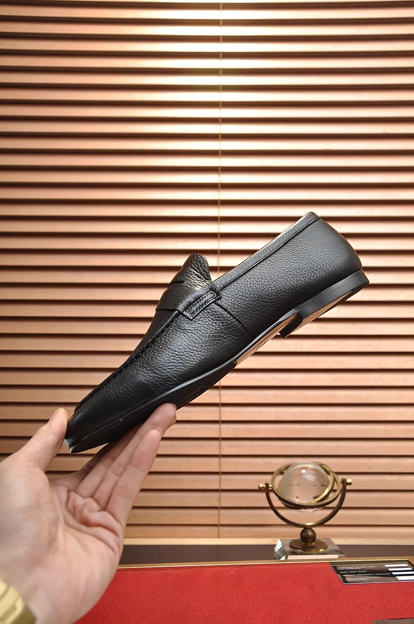 Men's shoes 💰520💶【GUCCI】 (High-end Niuli) New 🍀Gucci* - top version Gucci Peas shoes! Made of imported original cowhide, the inner top layer is comfortable cowhide lining! Original wear-resistant rubber outsole! High quality products! Code number 38-44!